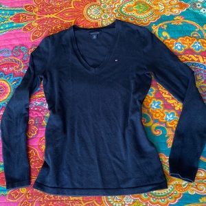 💥5 for $18💥 Tommy Hilfiger V-neck sweater navy blue XS